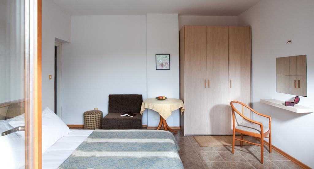 B&B Moderno Fažana Oda fotoğraf